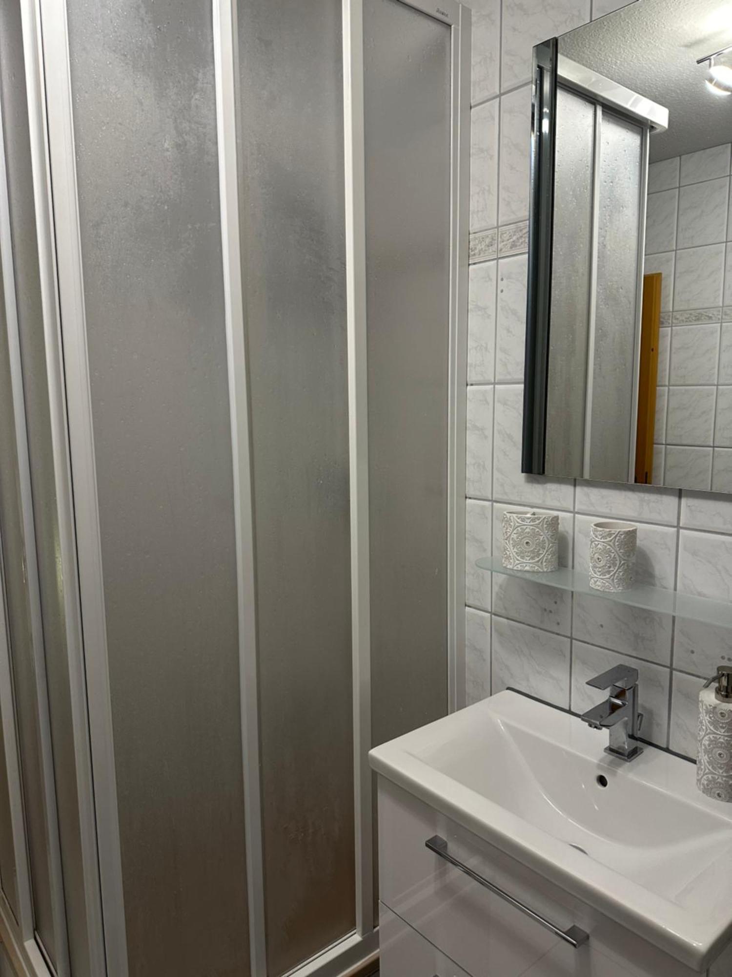 Zum Kaeutzchen 120Qm Ferienhaus 8 Personen 4 Schlafzimmer Nossentiner Huette Exteriér fotografie