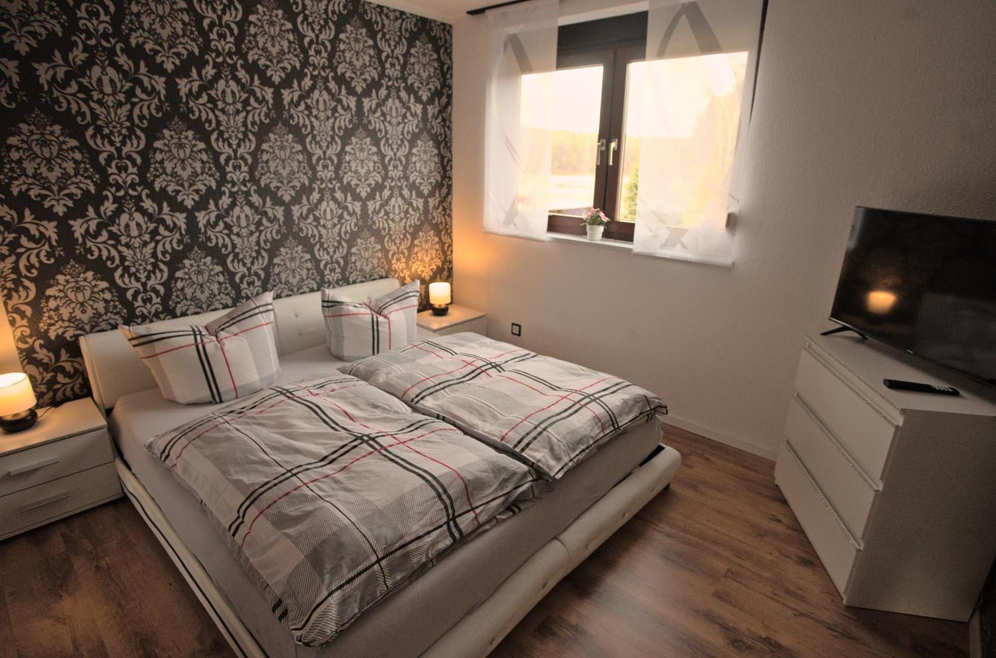 Zum Kaeutzchen 120Qm Ferienhaus 8 Personen 4 Schlafzimmer Nossentiner Huette Exteriér fotografie